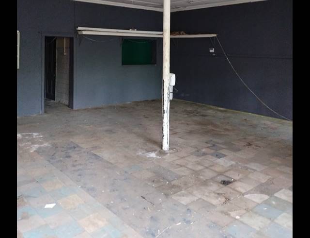 149M² BUILDING FOR SALE IN UITENHAGE CENTRAL